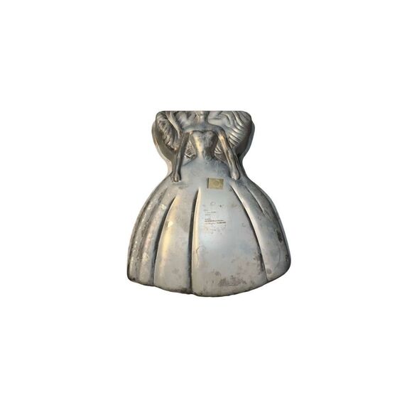 Vintage Wilton Barbie Cake Pan - Picture 2 of 4